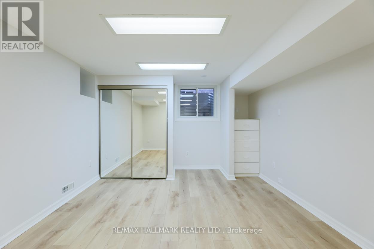 Lower 2 - 3 Minorca Place, Toronto, Ontario  M3A 2Z5 - Photo 19 - C12696720