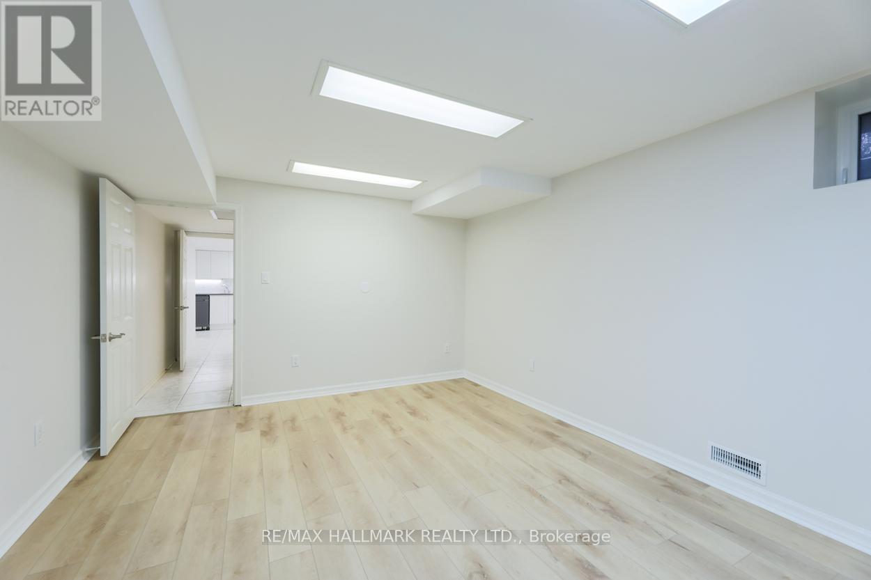 Lower 2 - 3 Minorca Place, Toronto, Ontario  M3A 2Z5 - Photo 20 - C12696720