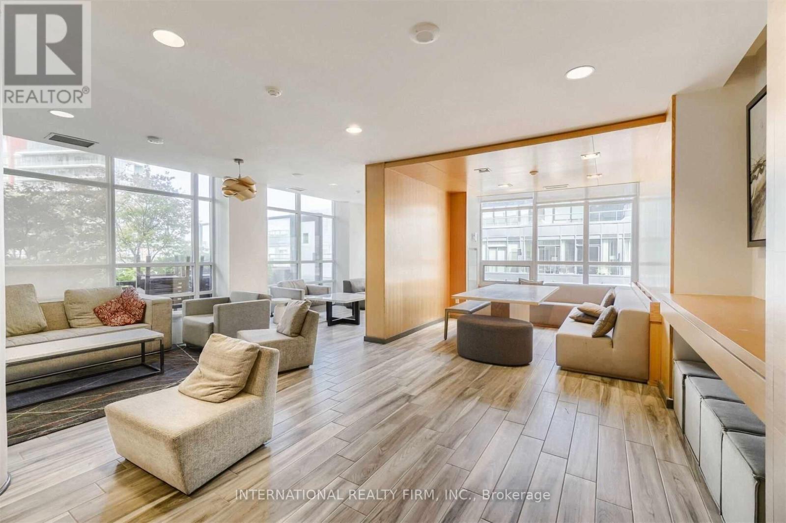 507 - 15 Bruyeres Mews, Toronto, Ontario  M5V 0A7 - Photo 18 - C12696766