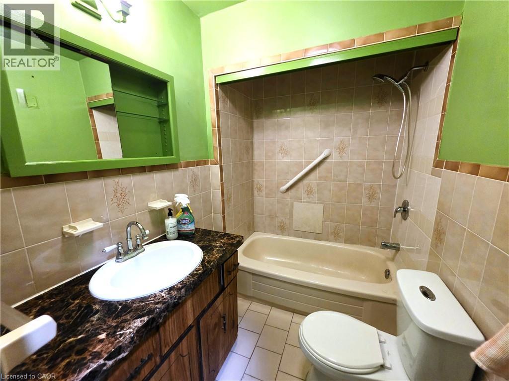 220 Emerald Street N, Hamilton, Ontario  L8L 5K8 - Photo 6 - 40798621