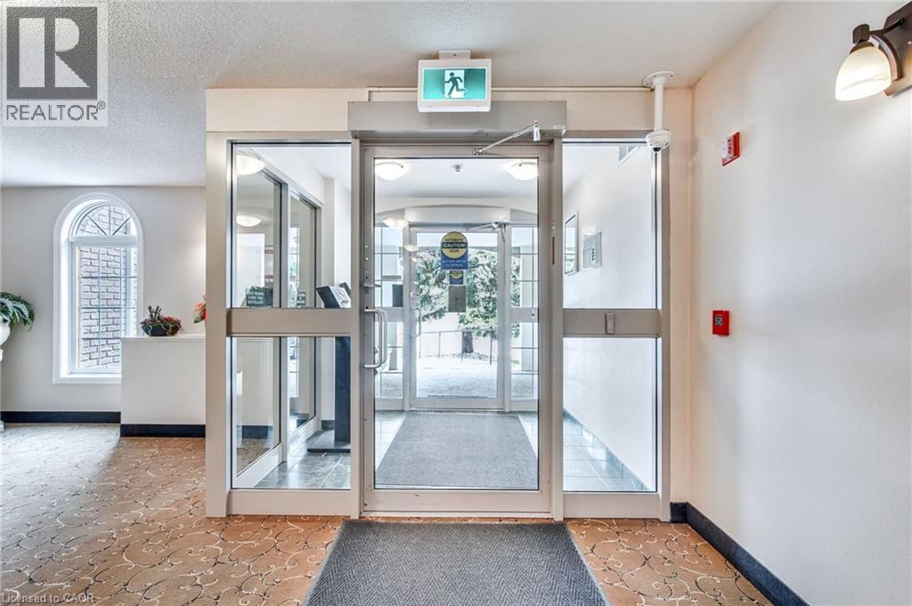 970 Golf Links Road Unit# 205, Ancaster, Ontario  L9K 1J8 - Photo 7 - 40798598