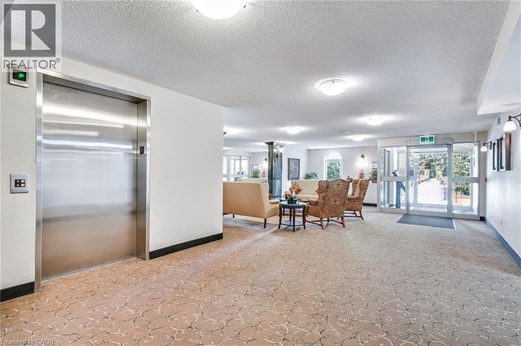 970 Golf Links Road Unit# 205, Ancaster, Ontario  L9K 1J8 - Photo 8 - 40798598