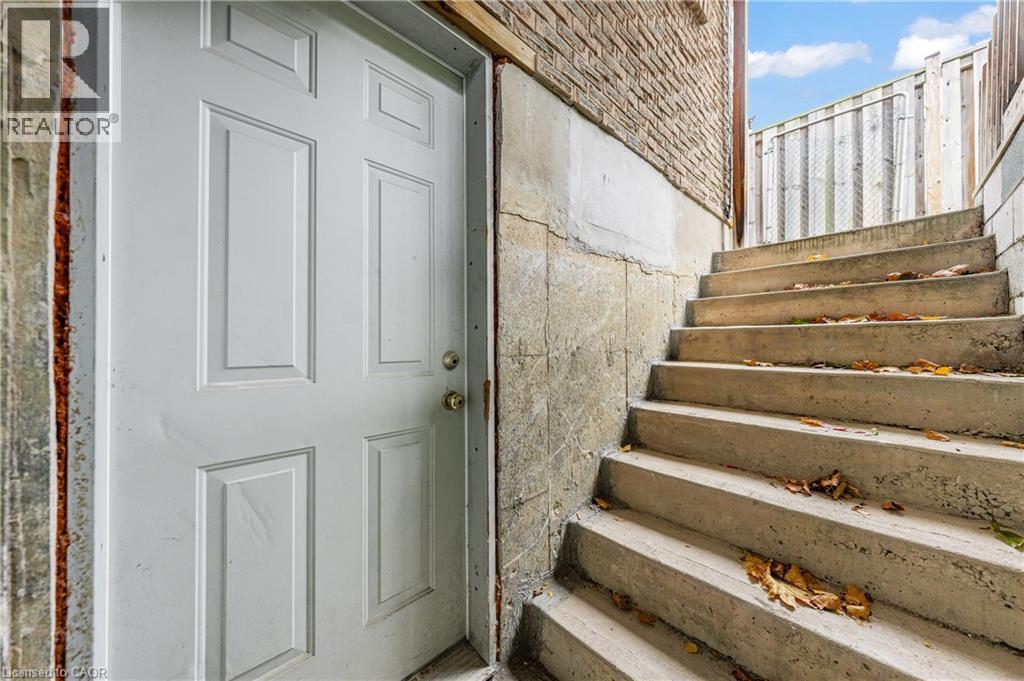 87 Lafayette Drive, St. Catharines, Ontario  L2N 6C5 - Photo 38 - 40798593