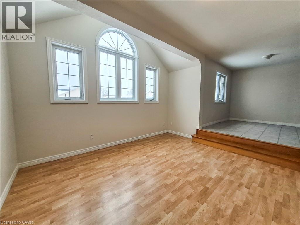 132 Udvari Crescent Unit# 3, Kitchener, Ontario  N2N 3P6 - Photo 1 - 40797161