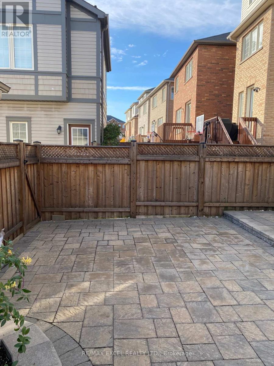 15 Duncan Road, Markham, Ontario  L6B 0T5 - Photo 3 - N12696552