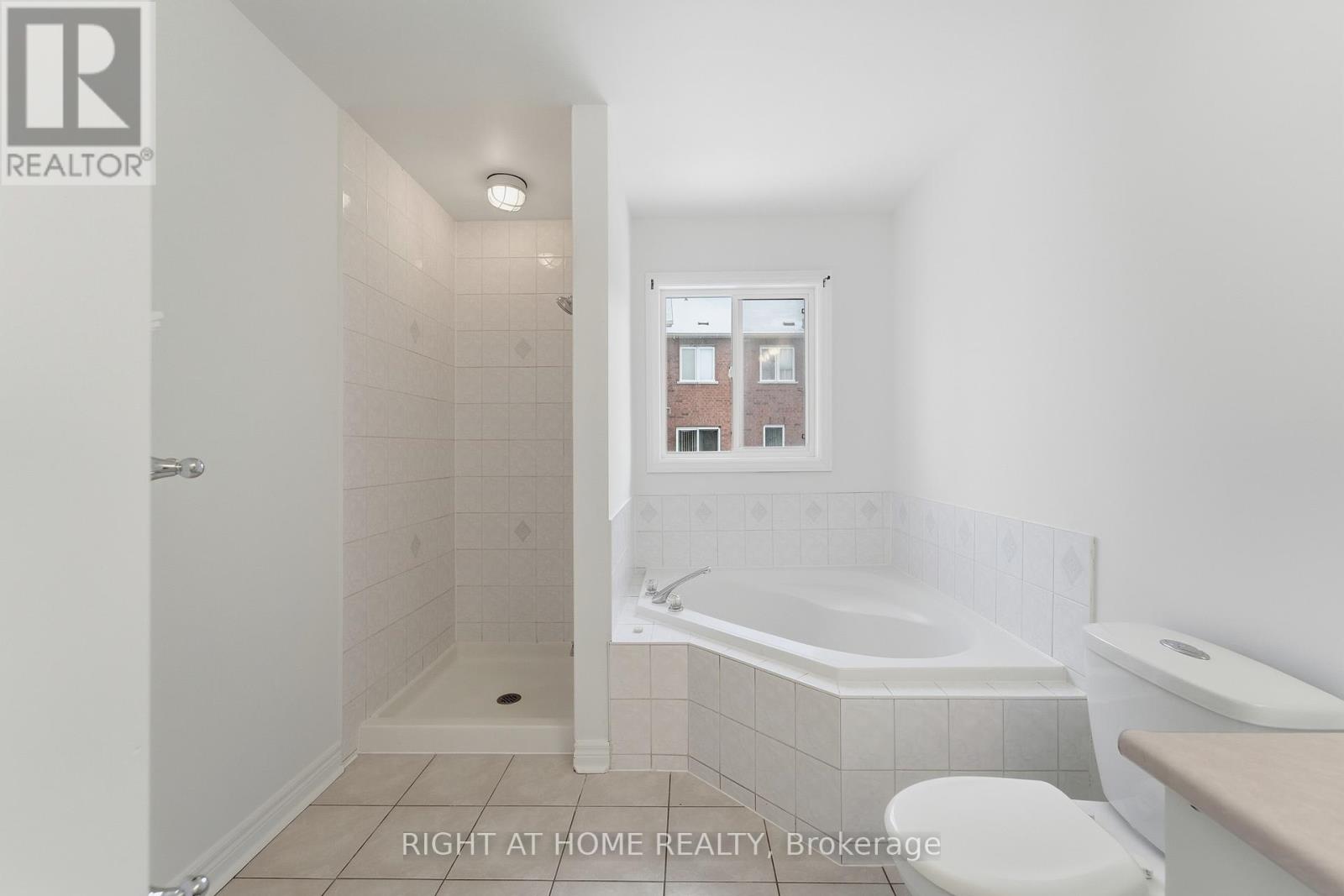 46 Fieldstone Drive, Vaughan, Ontario  L4L 9H5 - Photo 27 - N12696562