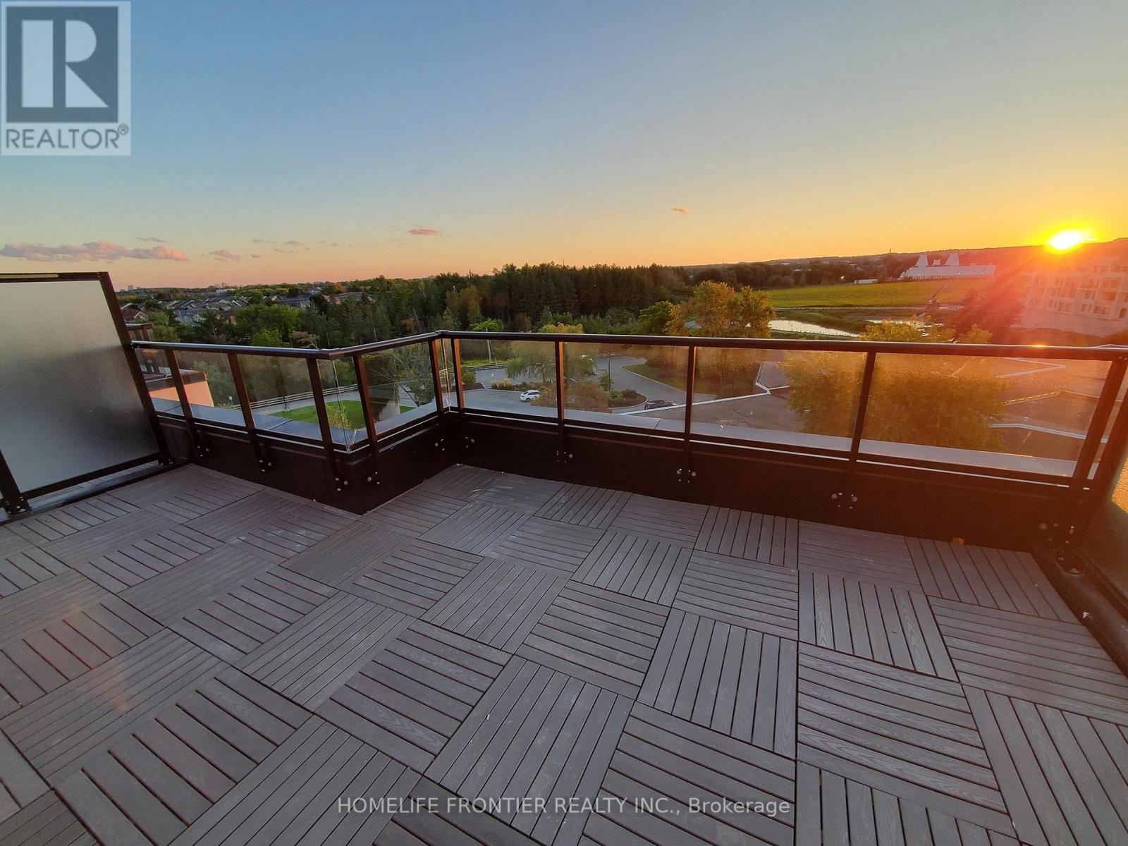 219 - 8 Steckley House Lane, Richmond Hill, Ontario  L4S 0N1 - Photo 3 - N12696584