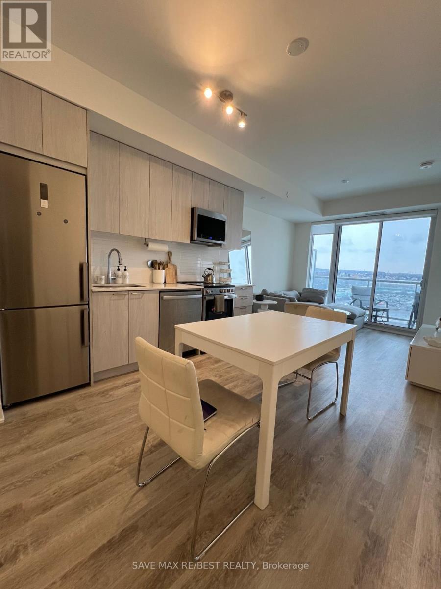 808 - 185 Deerfield Road, Newmarket, Ontario  L3Y 0G7 - Photo 10 - N12696594