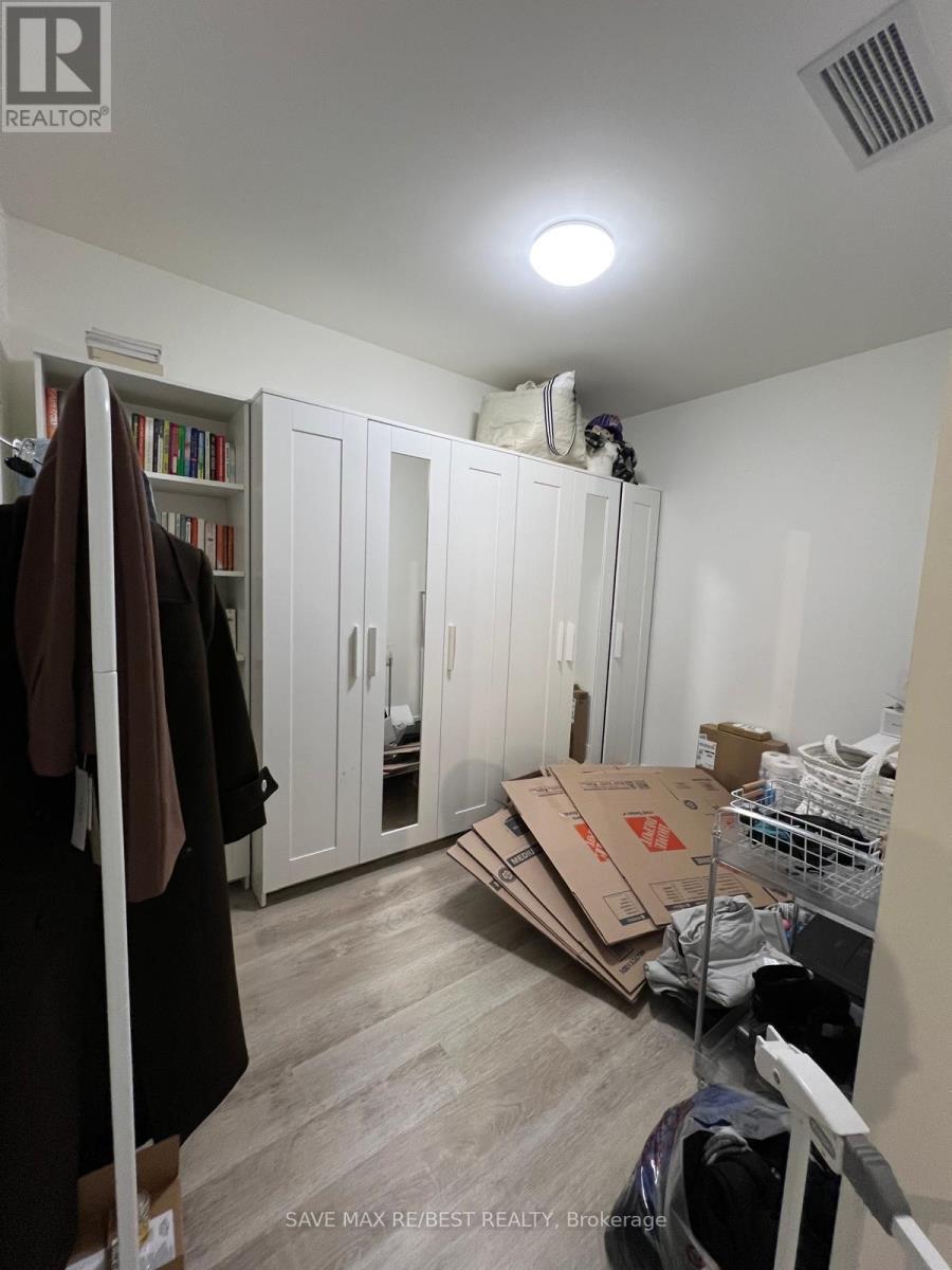 808 - 185 Deerfield Road, Newmarket, Ontario  L3Y 0G7 - Photo 17 - N12696594