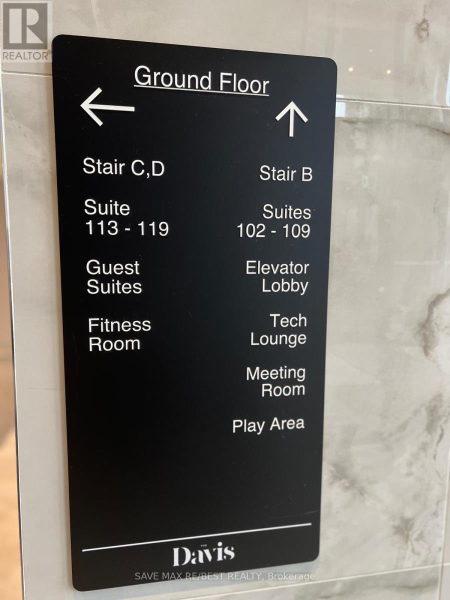 808 - 185 Deerfield Road, Newmarket, Ontario  L3Y 0G7 - Photo 3 - N12696594