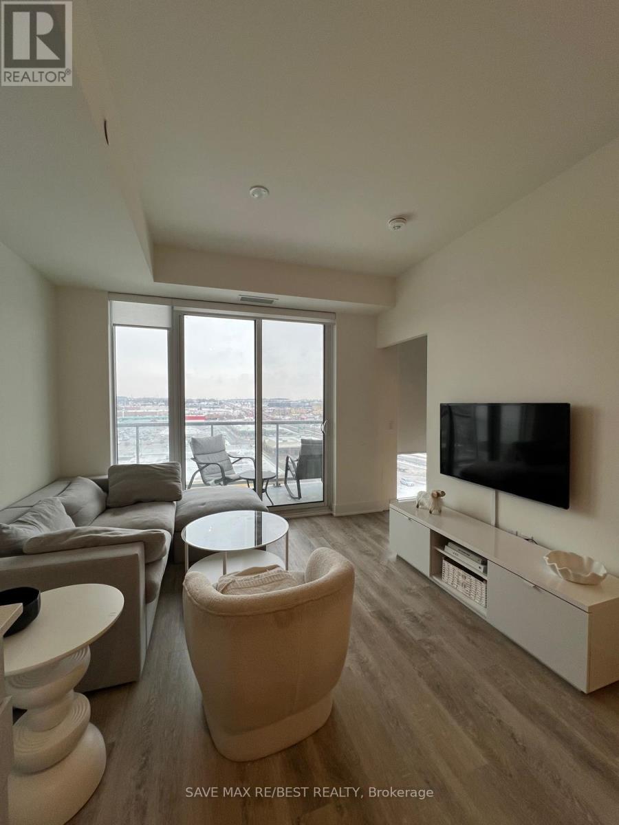 808 - 185 Deerfield Road, Newmarket, Ontario  L3Y 0G7 - Photo 6 - N12696594