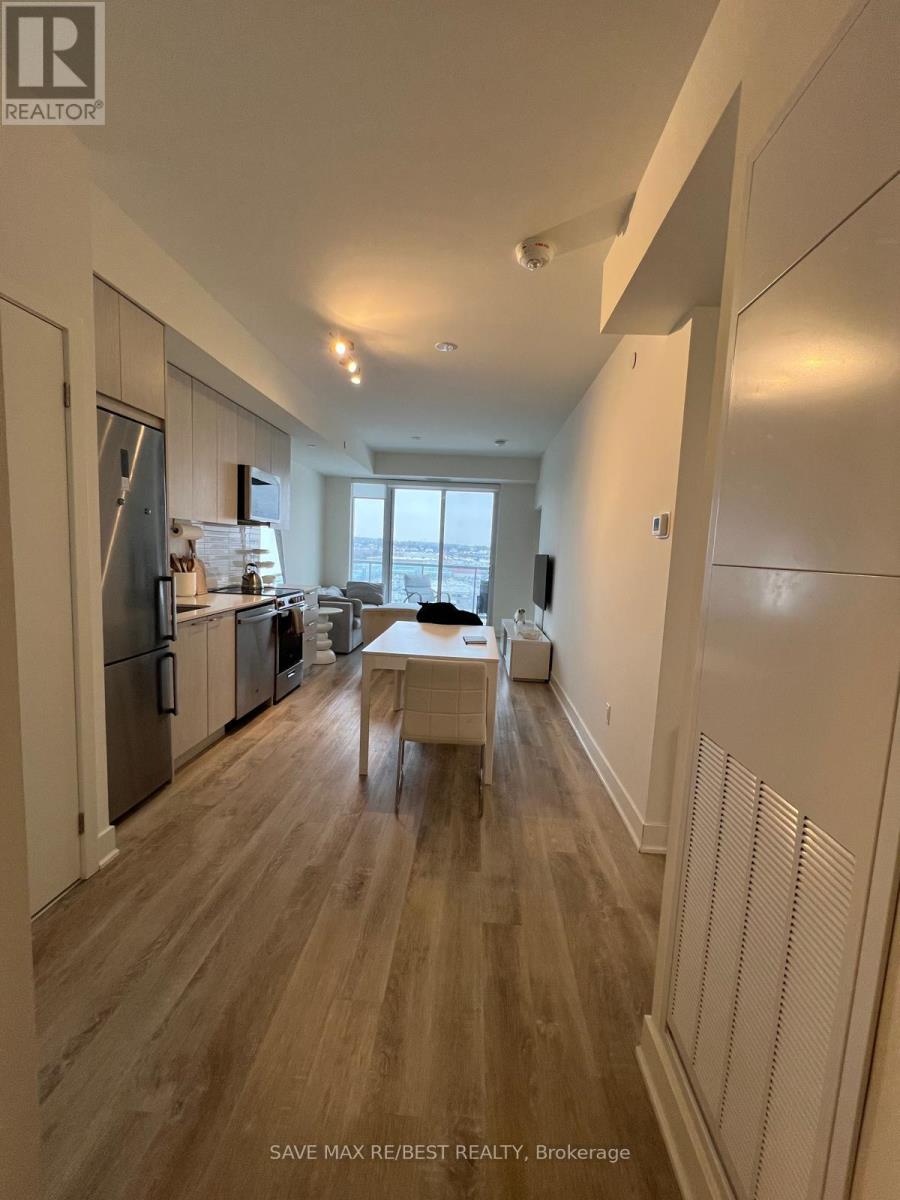 808 - 185 Deerfield Road, Newmarket, Ontario  L3Y 0G7 - Photo 9 - N12696594