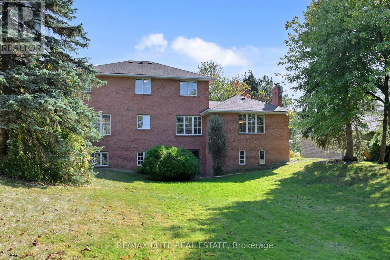 61 Beaufort Hills Road, Richmond Hill, Ontario  L4E 2N3 - Photo 43 - N12696626