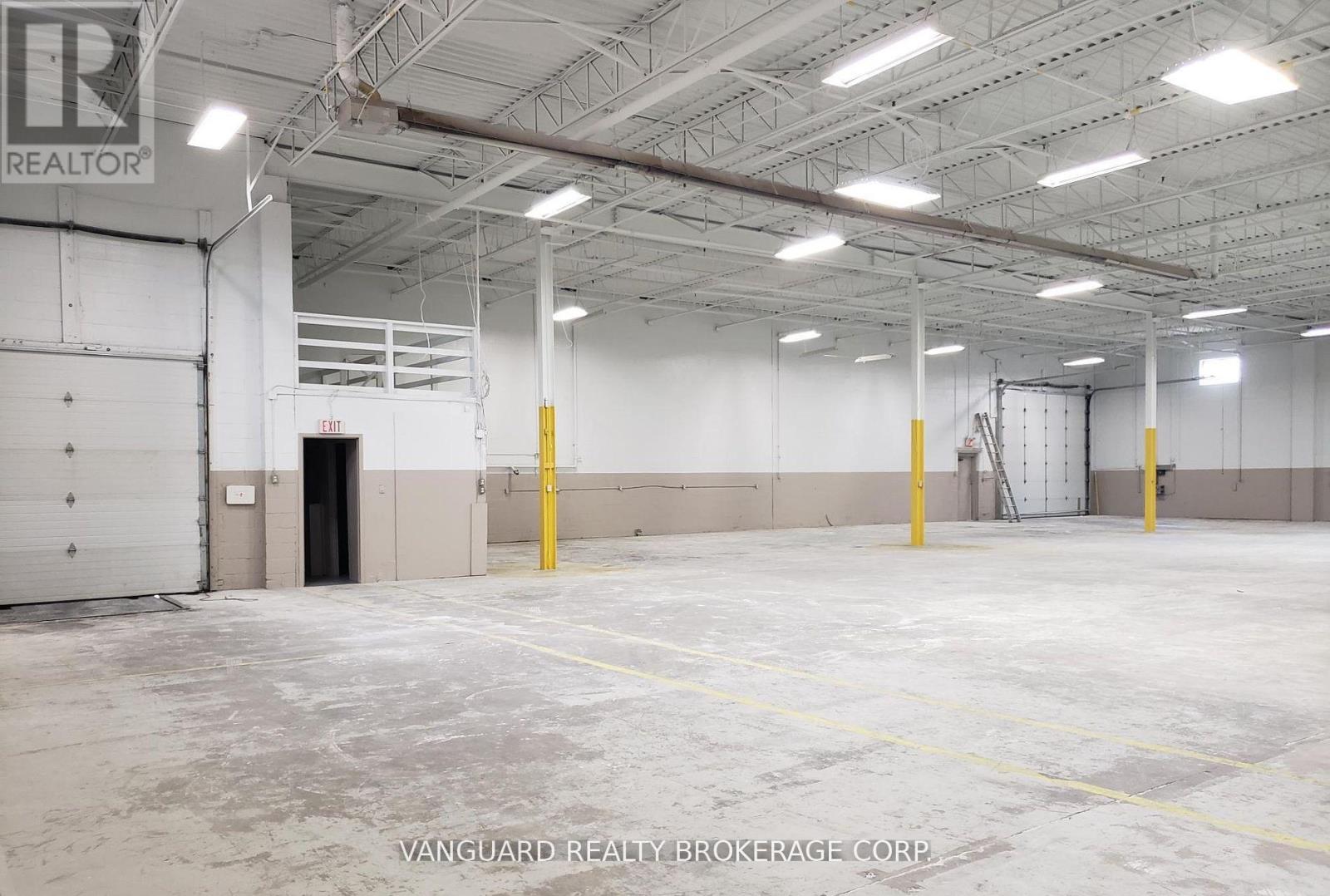 Unit A - 55 Bradwick Drive, Vaughan, Ontario  L4K 1K5 - Photo 3 - N12696688