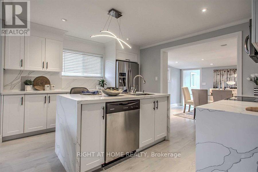 Main - 254 Andrew Street, Newmarket, Ontario  L3Y 1H2 - Photo 6 - N12696732