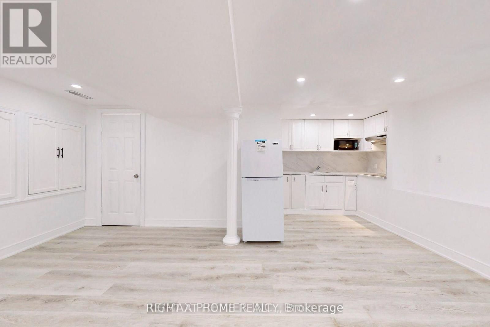 254 Andrew Street, Newmarket, Ontario  L3Y 1H2 - Photo 27 - N12696796