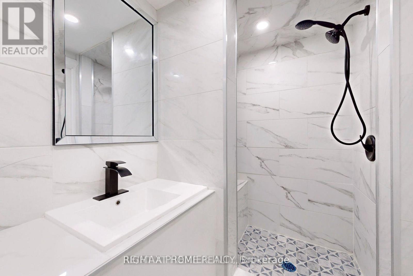 254 Andrew Street, Newmarket, Ontario  L3Y 1H2 - Photo 32 - N12696796