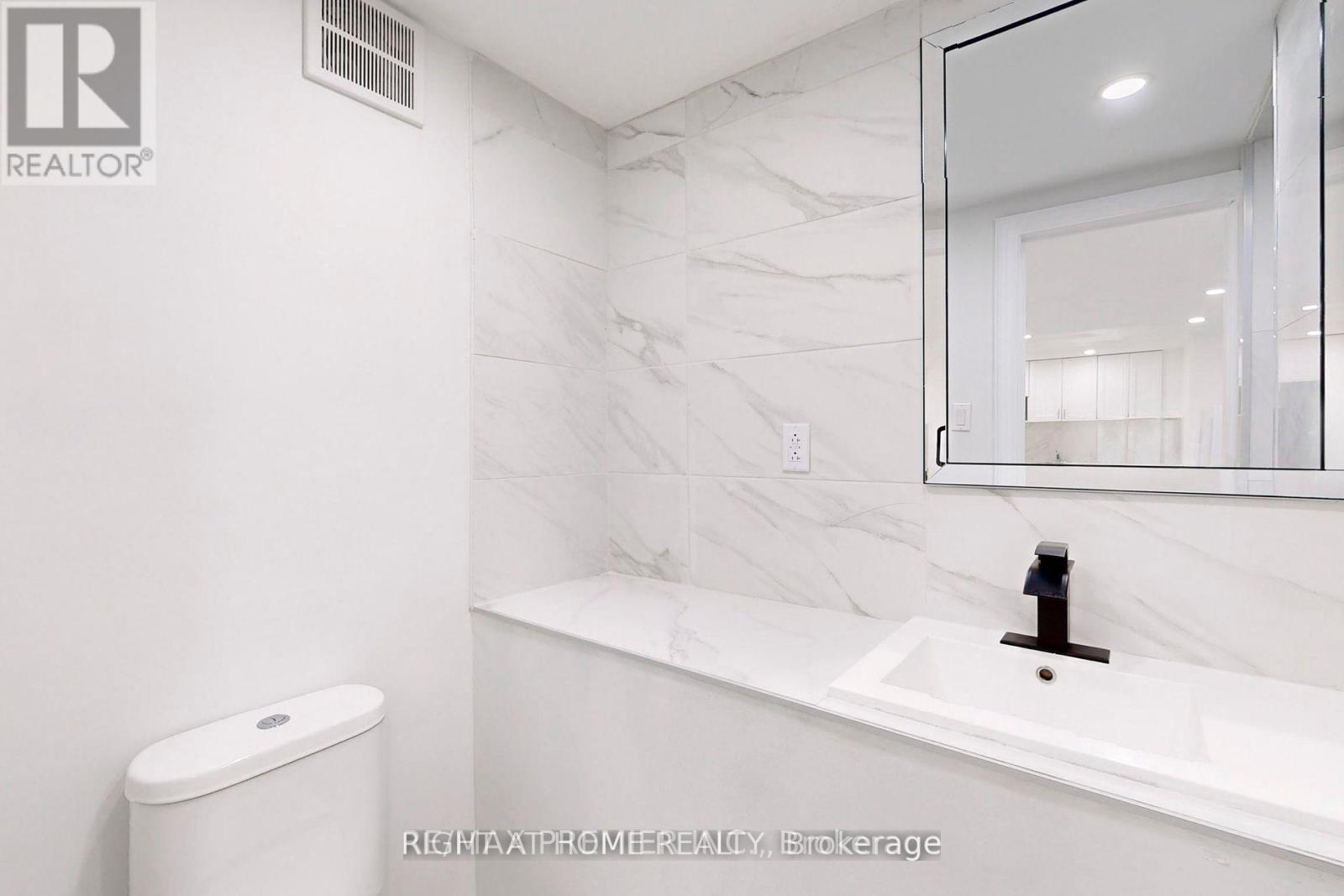 254 Andrew Street, Newmarket, Ontario  L3Y 1H2 - Photo 33 - N12696796