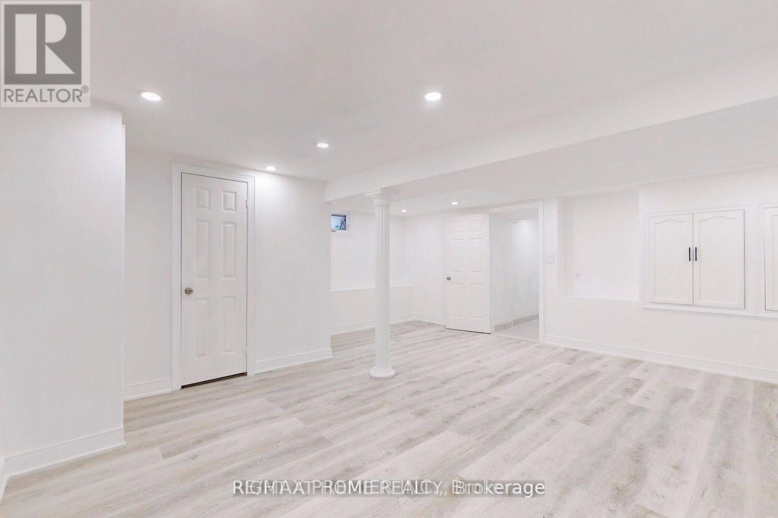 254 Andrew Street, Newmarket, Ontario  L3Y 1H2 - Photo 35 - N12696796