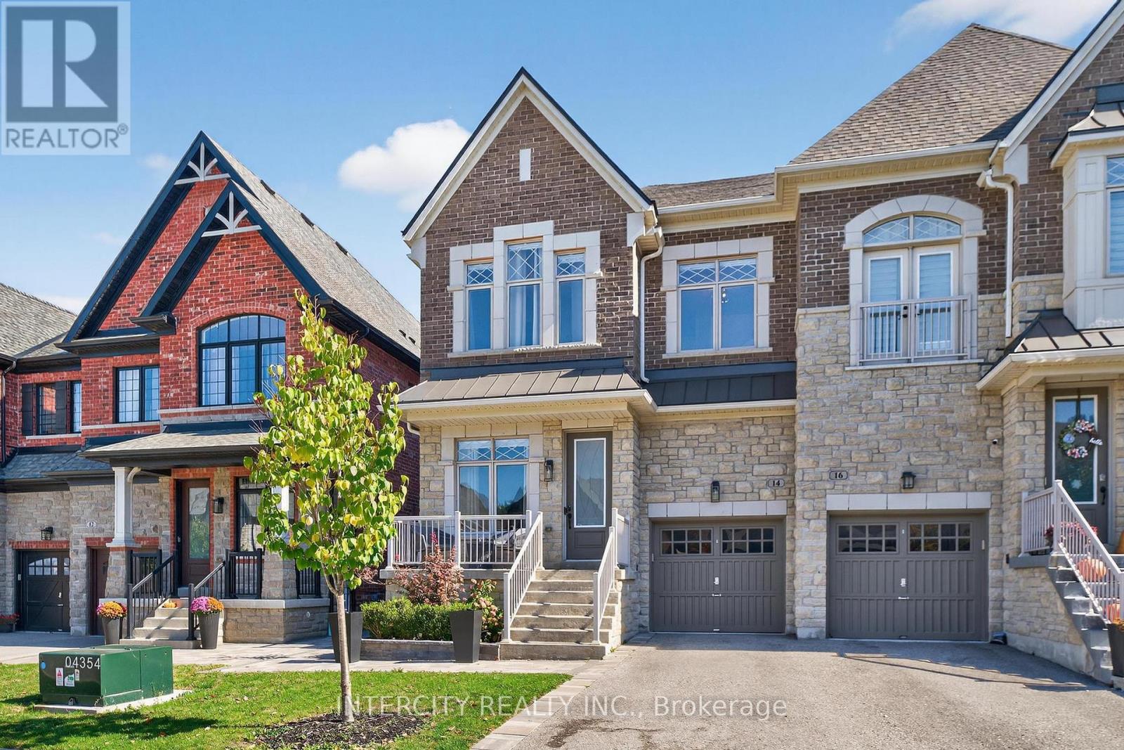 14 GREAT HERON COURT, King, Ontario