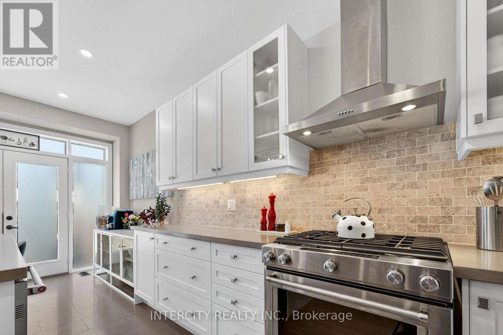 14 Great Heron Court, King, Ontario  L7B 0P4 - Photo 21 - N12696800