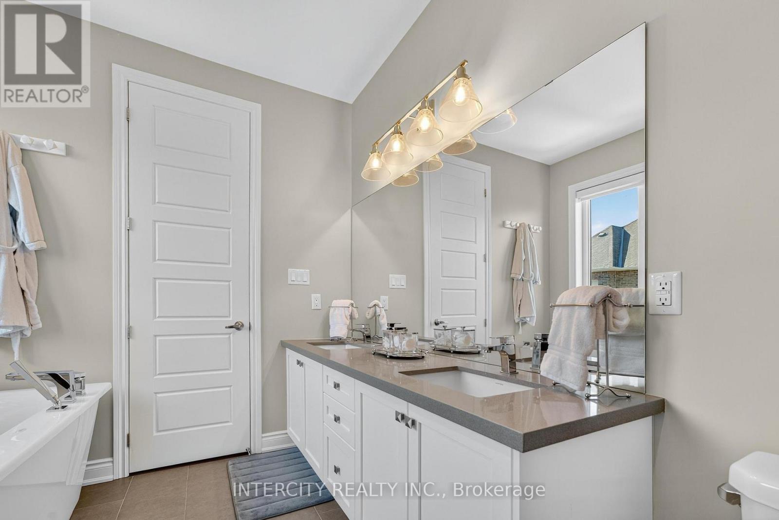 14 Great Heron Court, King, Ontario  L7B 0P4 - Photo 36 - N12696800