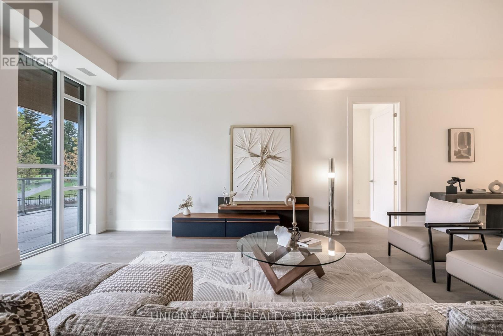 19 - 399 Royal Orchard Boulevard, Markham, Ontario  L3T 4Y9 - Photo 6 - N12696804