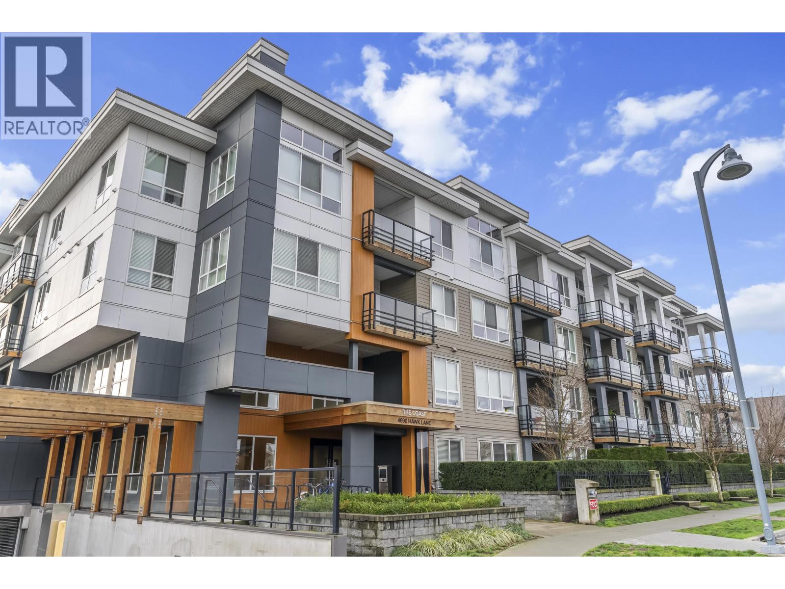 213 4690 Hawk Lane, Tsawwassen, British Columbia  V4M 0C4 - Photo 1 - R3078774