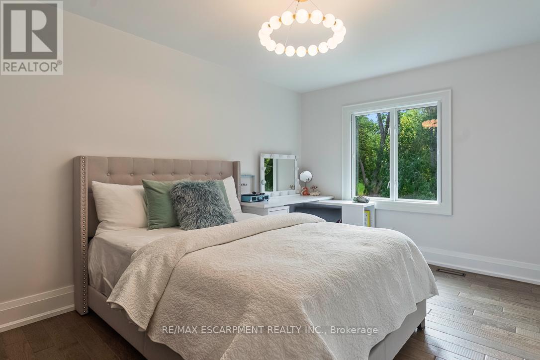 1294 Gatehouse Drive, Mississauga, Ontario  L5H 1A5 - Photo 26 - W12696564