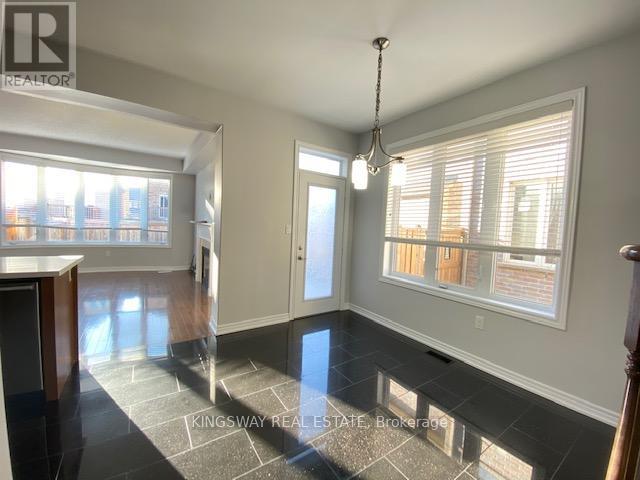 26 Cedarcrest Street, Caledon, Ontario  L7C 3P9 - Photo 5 - W12696592