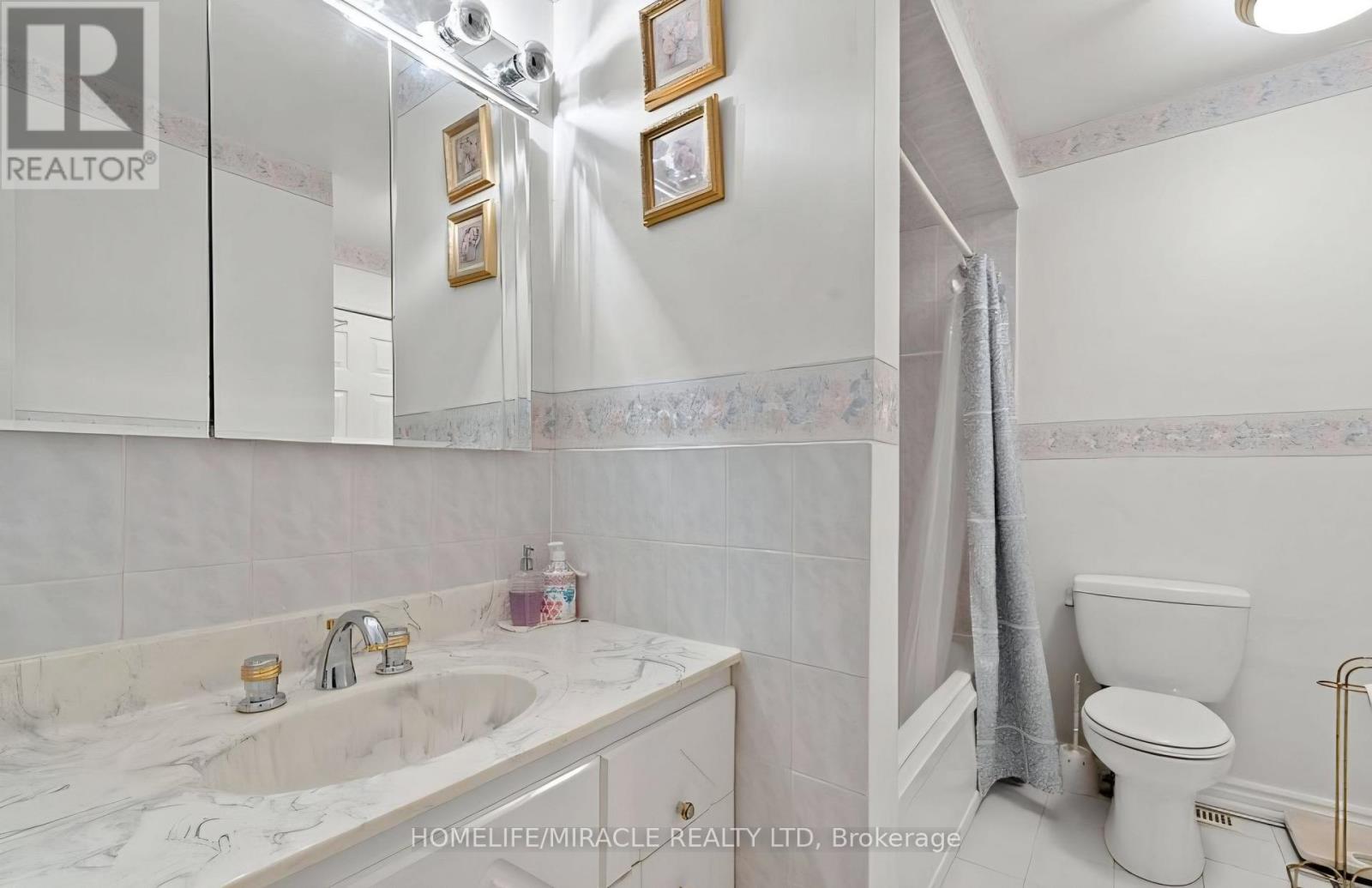 85 Autumn Boulevard, Brampton, Ontario  L6T 2W1 - Photo 7 - W12696624