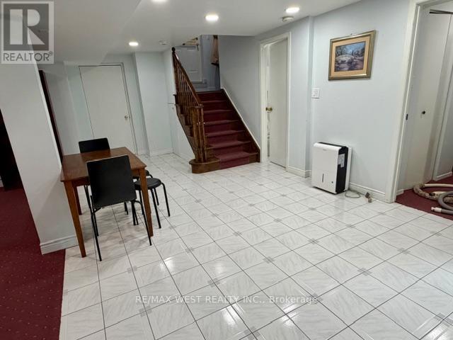 4 Foxchase Drive, Caledon, Ontario  L7E 1H7 - Photo 12 - W12696644