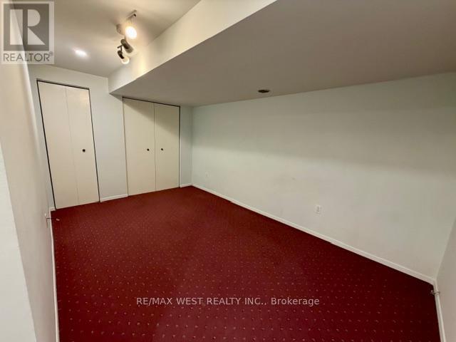 4 Foxchase Drive, Caledon, Ontario  L7E 1H7 - Photo 7 - W12696644