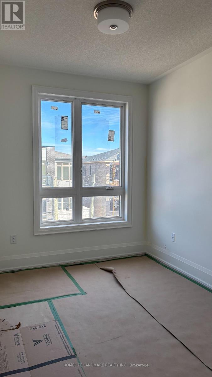 3316 Taha Gardens, Oakville, Ontario  L6M 4K1 - Photo 14 - W12696728