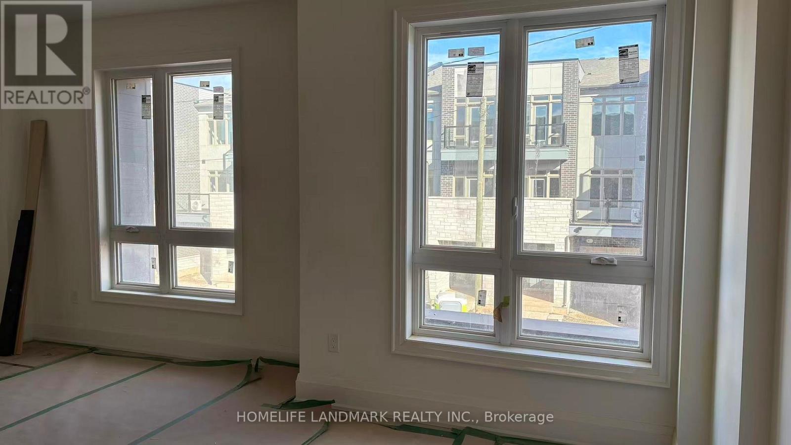 3316 Taha Gardens, Oakville, Ontario  L6M 4K1 - Photo 9 - W12696728