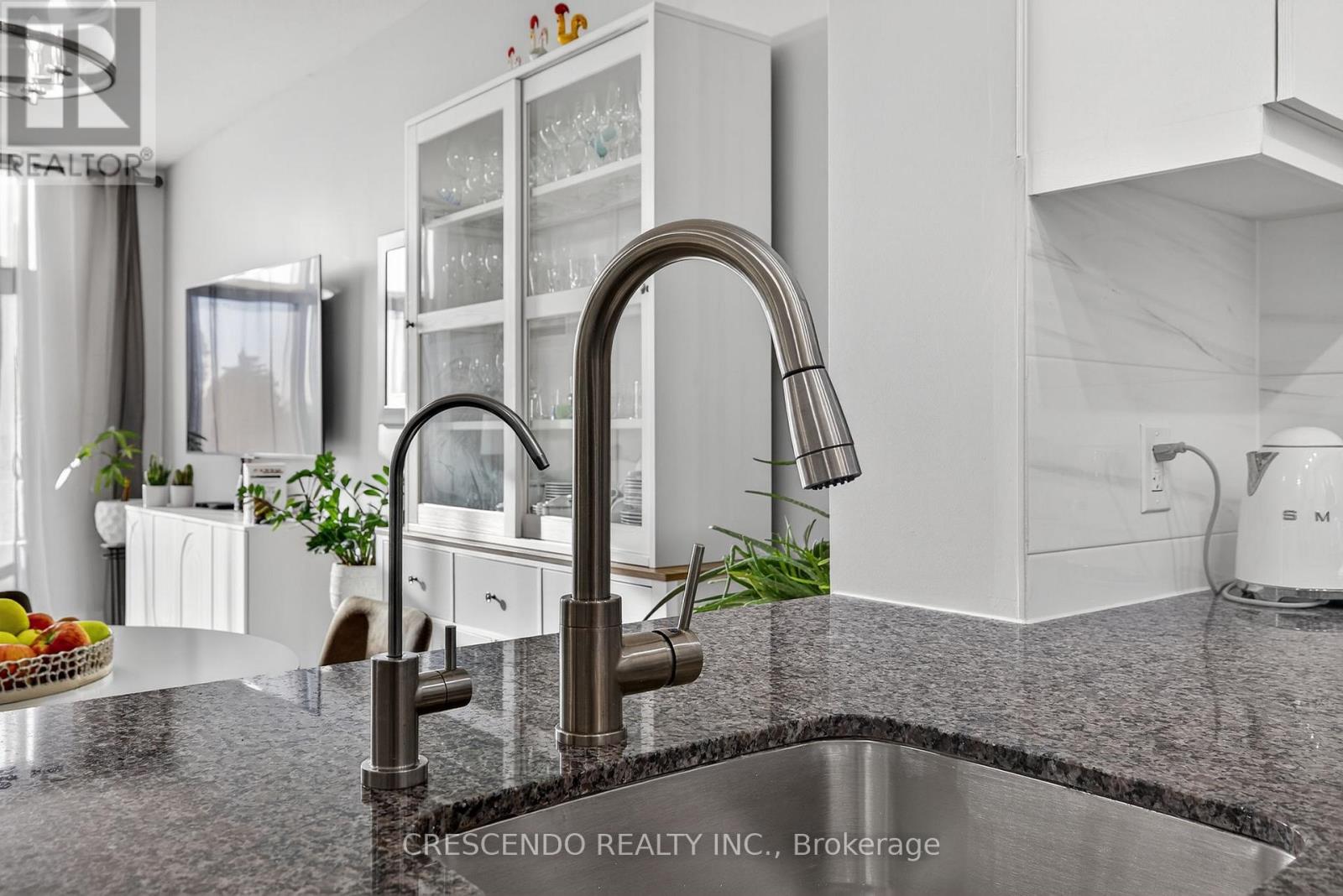 105 - 6 Eva Road, Toronto, Ontario  M9C 0B1 - Photo 18 - W12696758