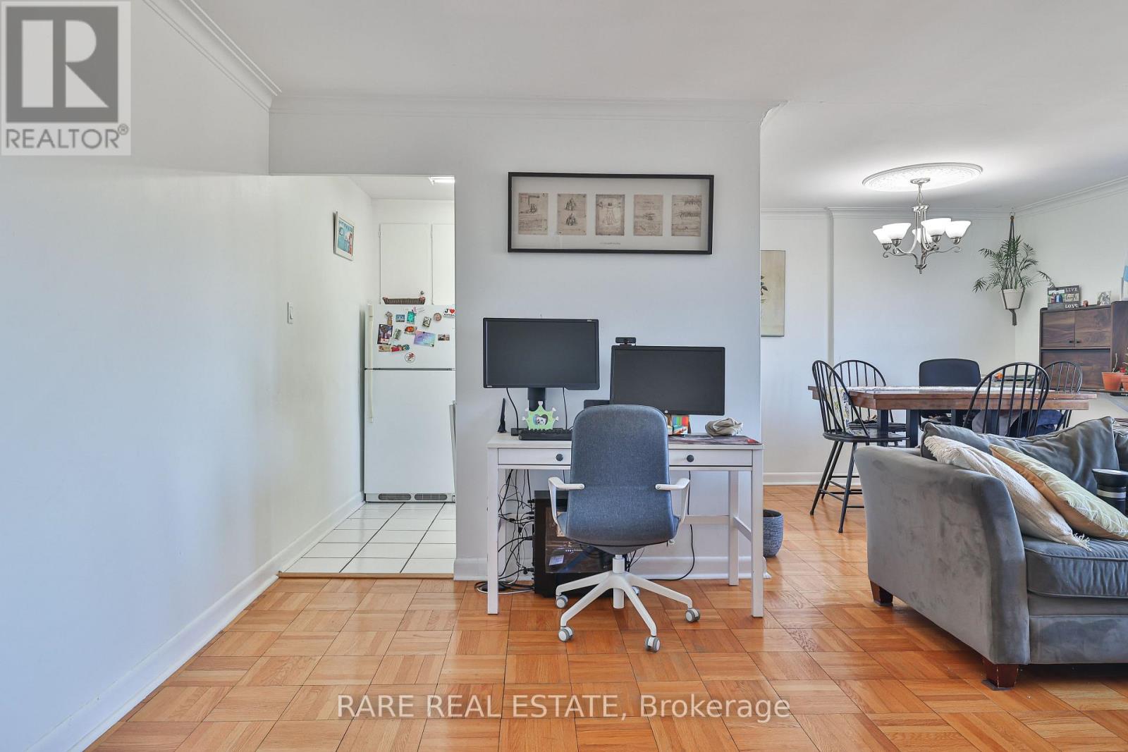 405 - 2052 Courtland Drive, Burlington, Ontario  L7R 1R8 - Photo 10 - W12696780