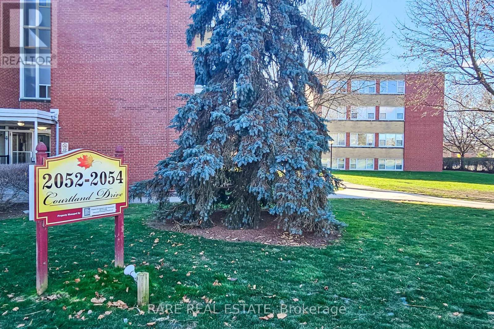 405 - 2052 Courtland Drive, Burlington, Ontario  L7R 1R8 - Photo 31 - W12696780