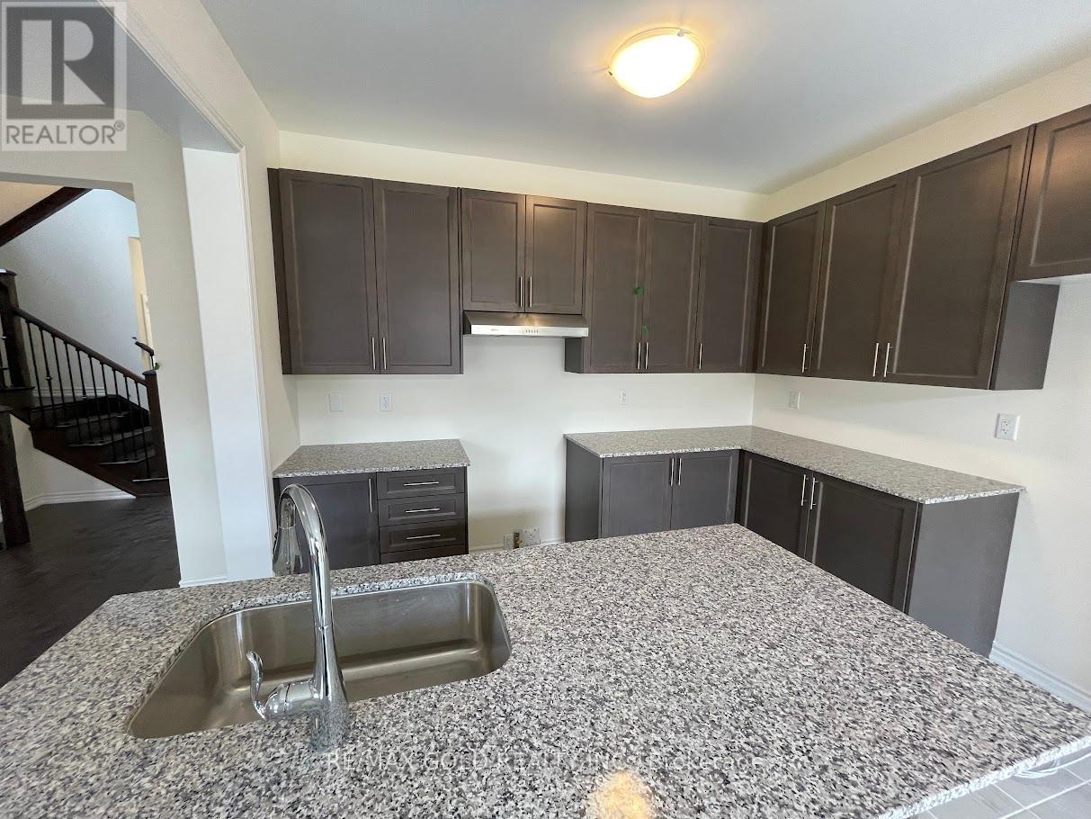 369 Valleyway Drive, Brampton, Ontario  L6X 0N9 - Photo 15 - W12696782