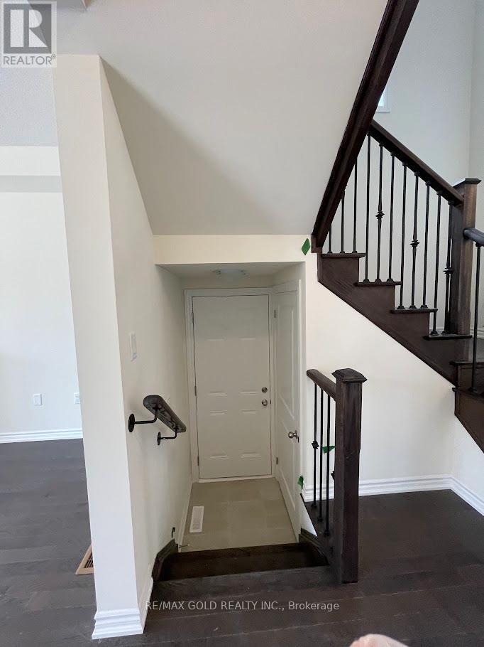 369 Valleyway Drive, Brampton, Ontario  L6X 0N9 - Photo 23 - W12696782