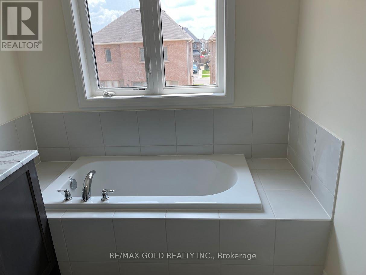 369 Valleyway Drive, Brampton, Ontario  L6X 0N9 - Photo 32 - W12696782