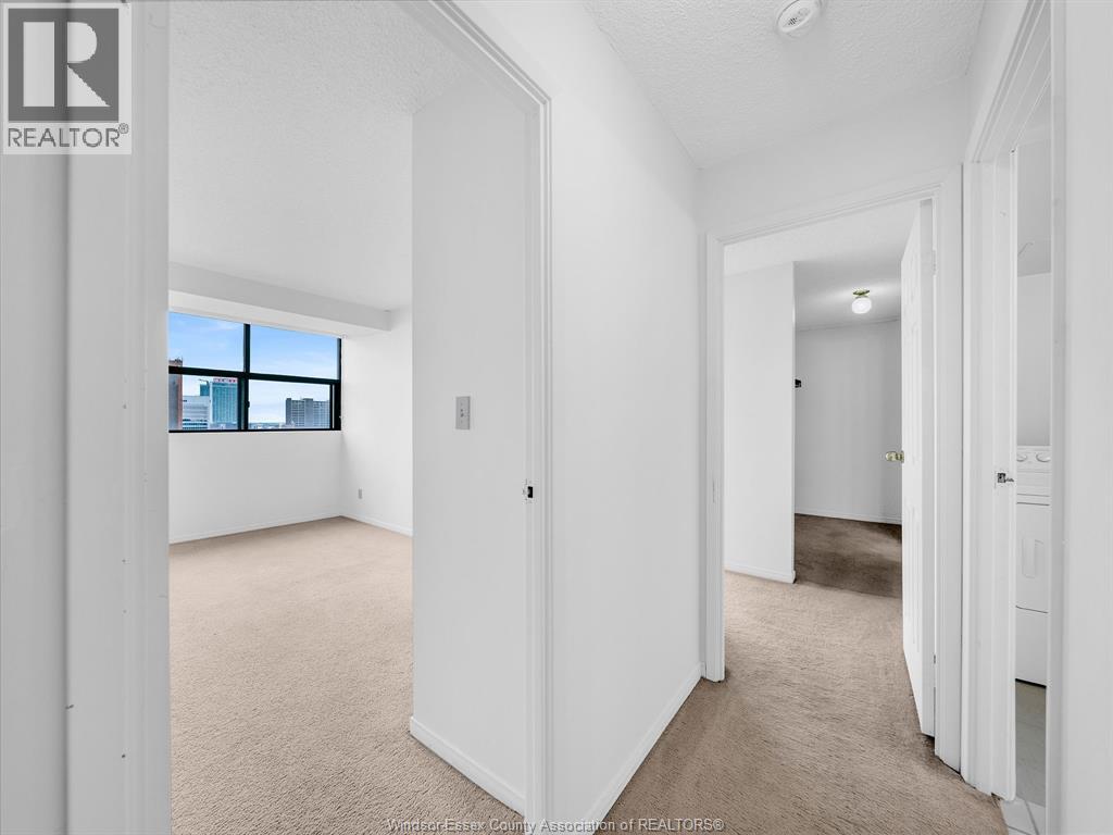 515 Riverside Drive West Unit# 1403, Windsor, Ontario N9A 7C3 - Photo 11 - 26000920