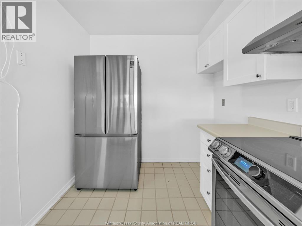 515 Riverside Drive West Unit# 1403, Windsor, Ontario N9A 7C3 - Photo 5 - 26000920