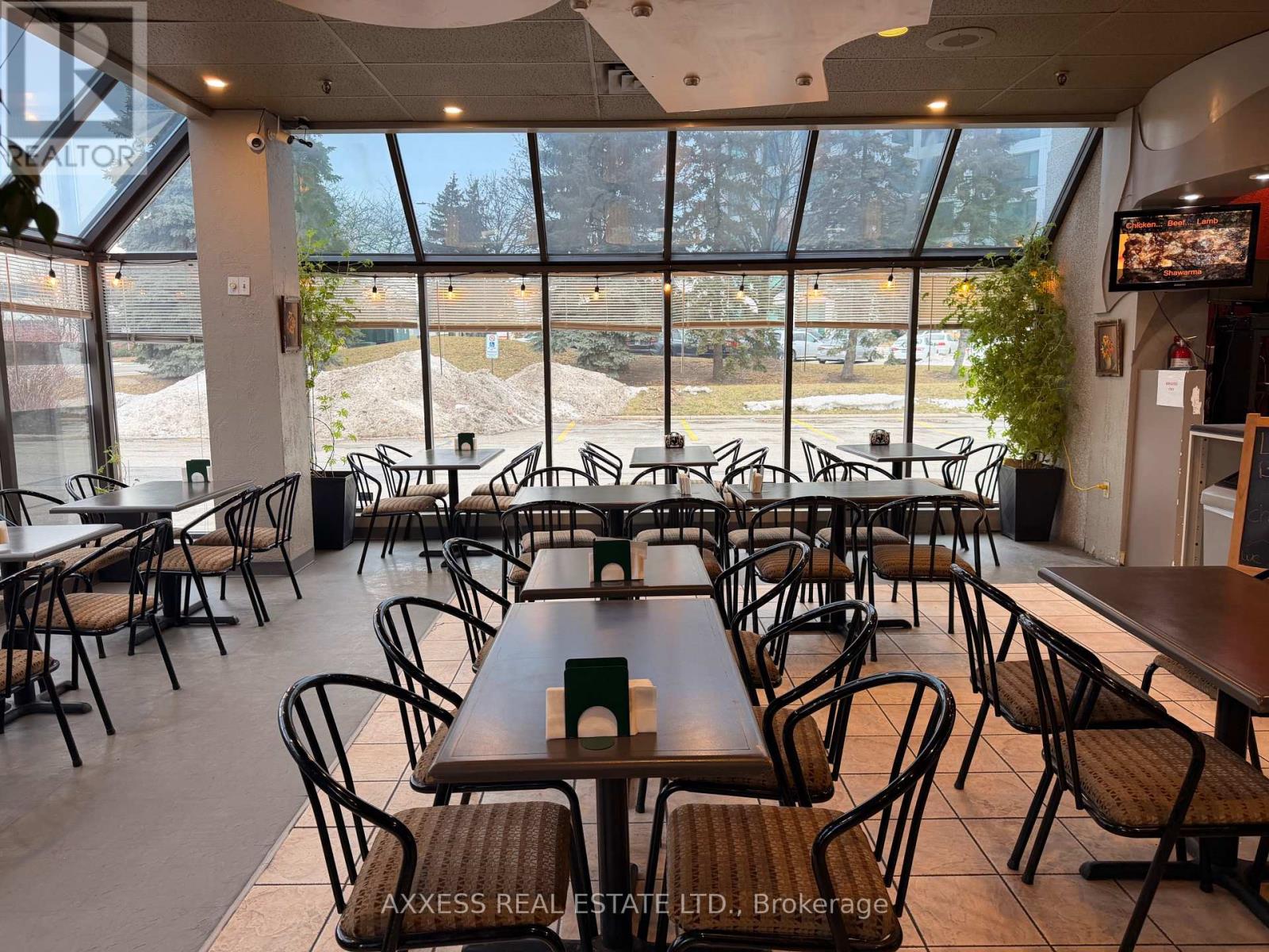 16 - 5225 Orbitor Drive, Mississauga, Ontario  L4W 4Y8 - Photo 2 - W12692298