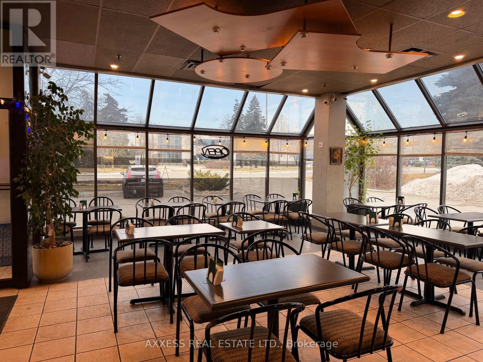 16 - 5225 Orbitor Drive, Mississauga, Ontario  L4W 4Y8 - Photo 3 - W12692298