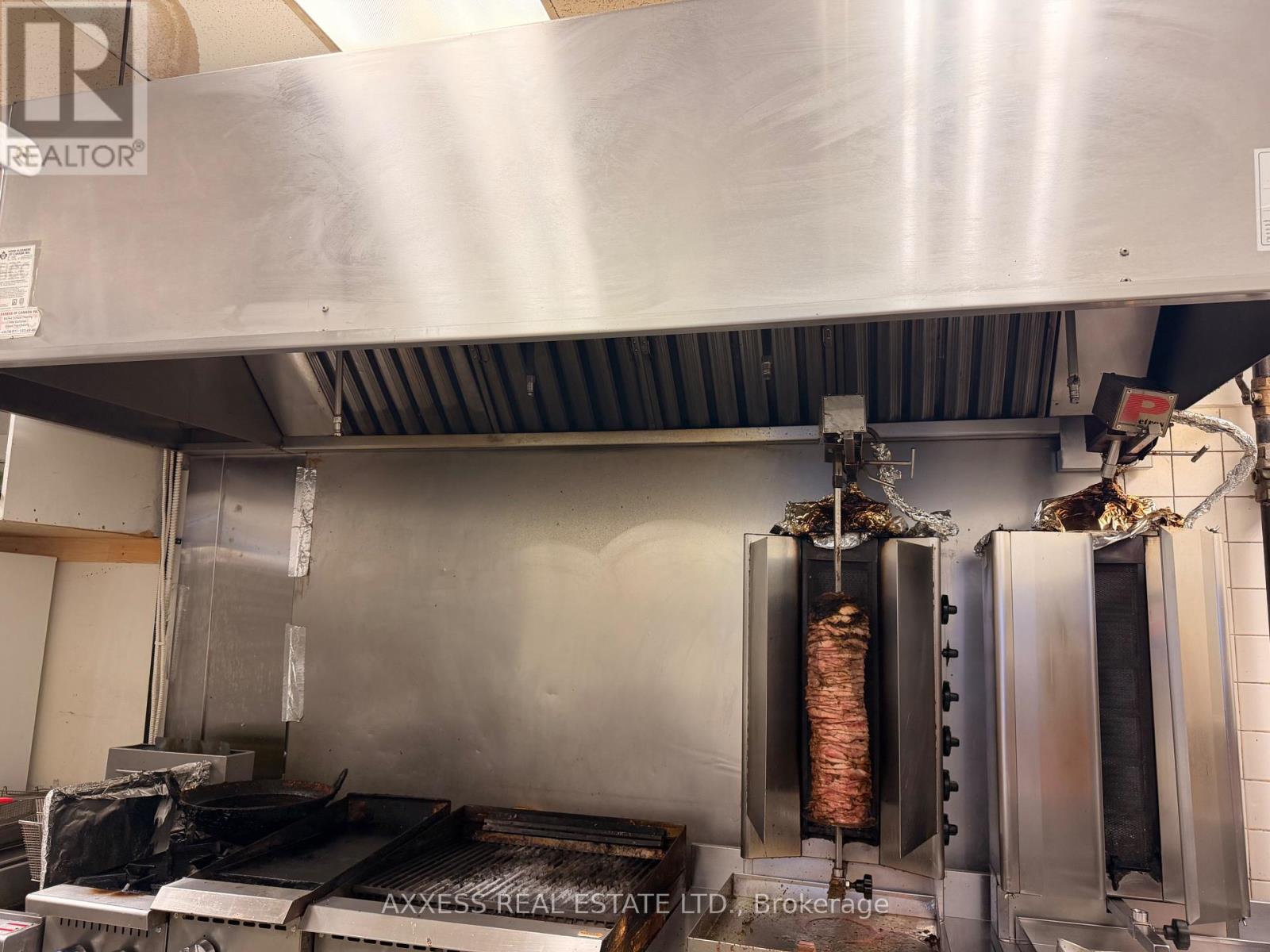 16 - 5225 Orbitor Drive, Mississauga, Ontario  L4W 4Y8 - Photo 4 - W12692298