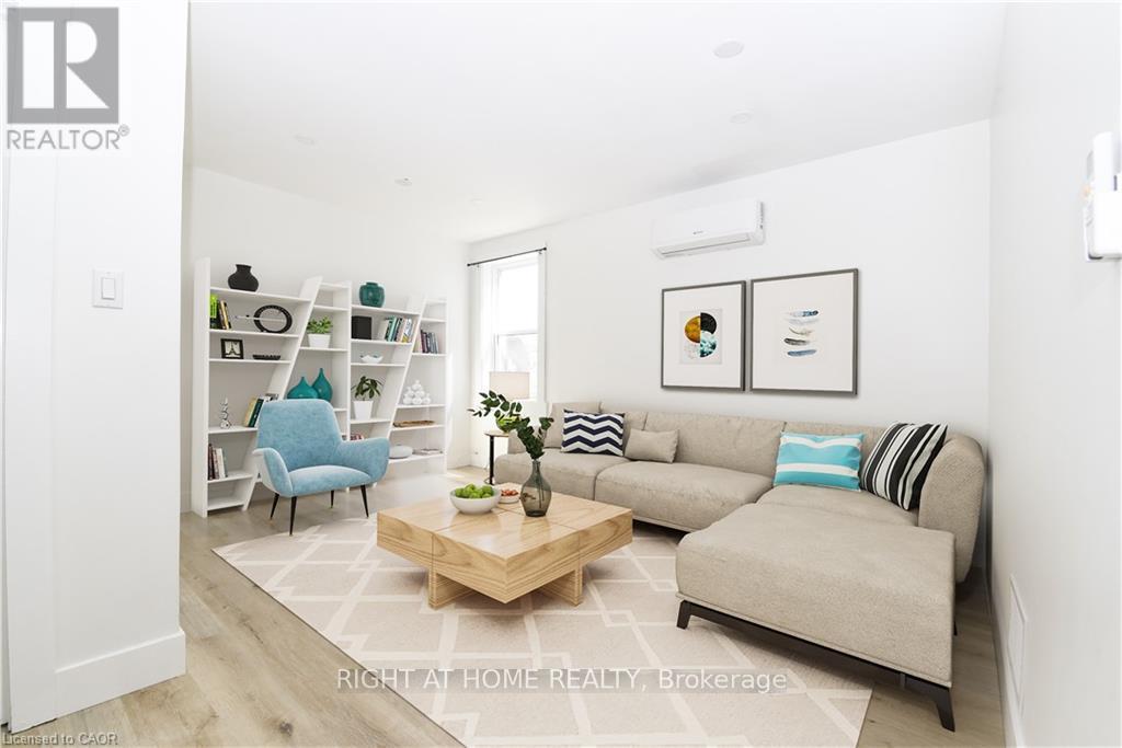 6 - 13 WESTINGHOUSE AVENUE, Hamilton, Ontario