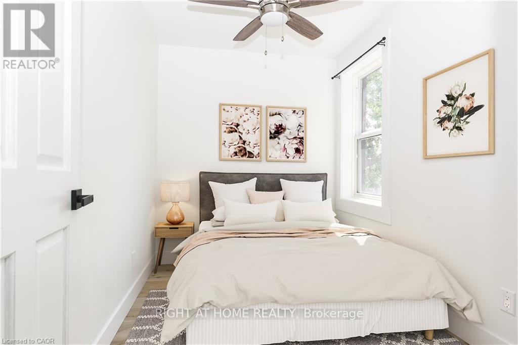 6 - 13 Westinghouse Avenue, Hamilton, Ontario  L8L 6E4 - Photo 3 - X12696586