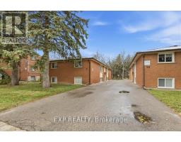 72 BARBARA CRESCENT, Kitchener, Ontario