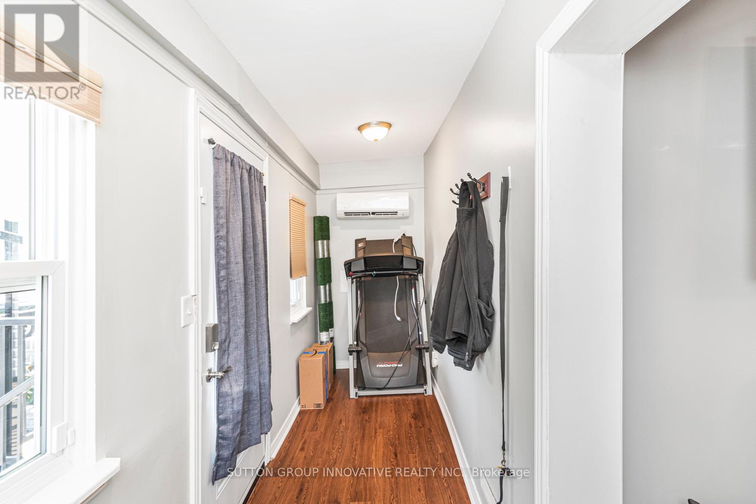 51 Beach Road, Hamilton, Ontario  L8L 3Z6 - Photo 4 - X12696630